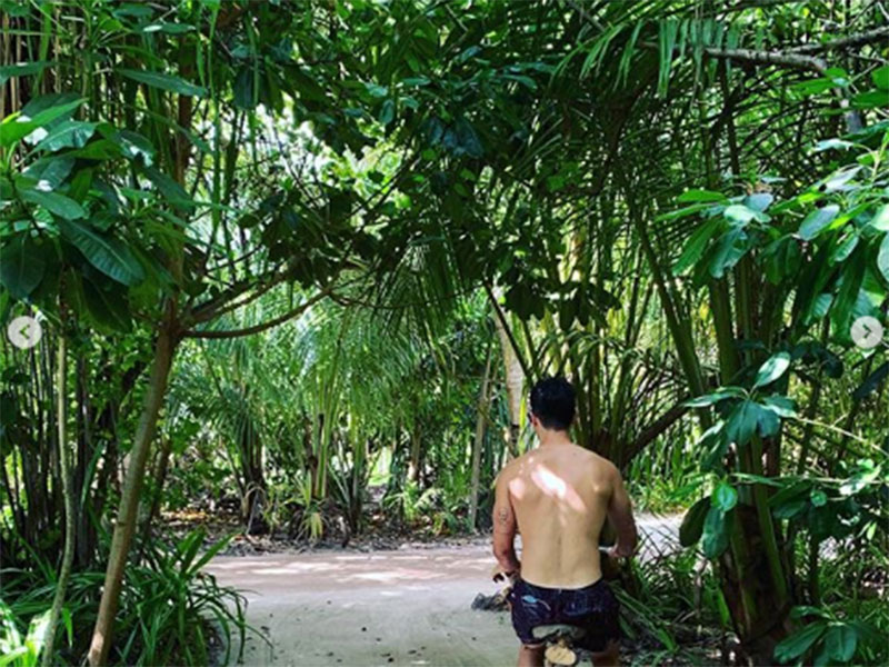 صور من داخل المنتجع  الفخم الذي قضى فيه جو وصوفي جوناس شهر عسلهما في المالديف